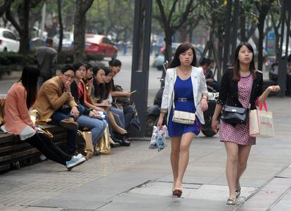 两内地女子在澳门搭讪路人卖淫被抓